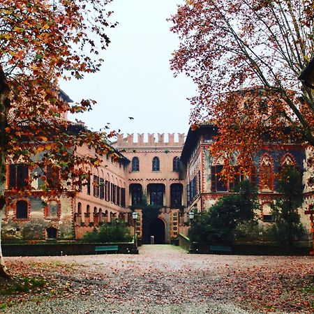 Castello Di Piovera Exteriör bild
