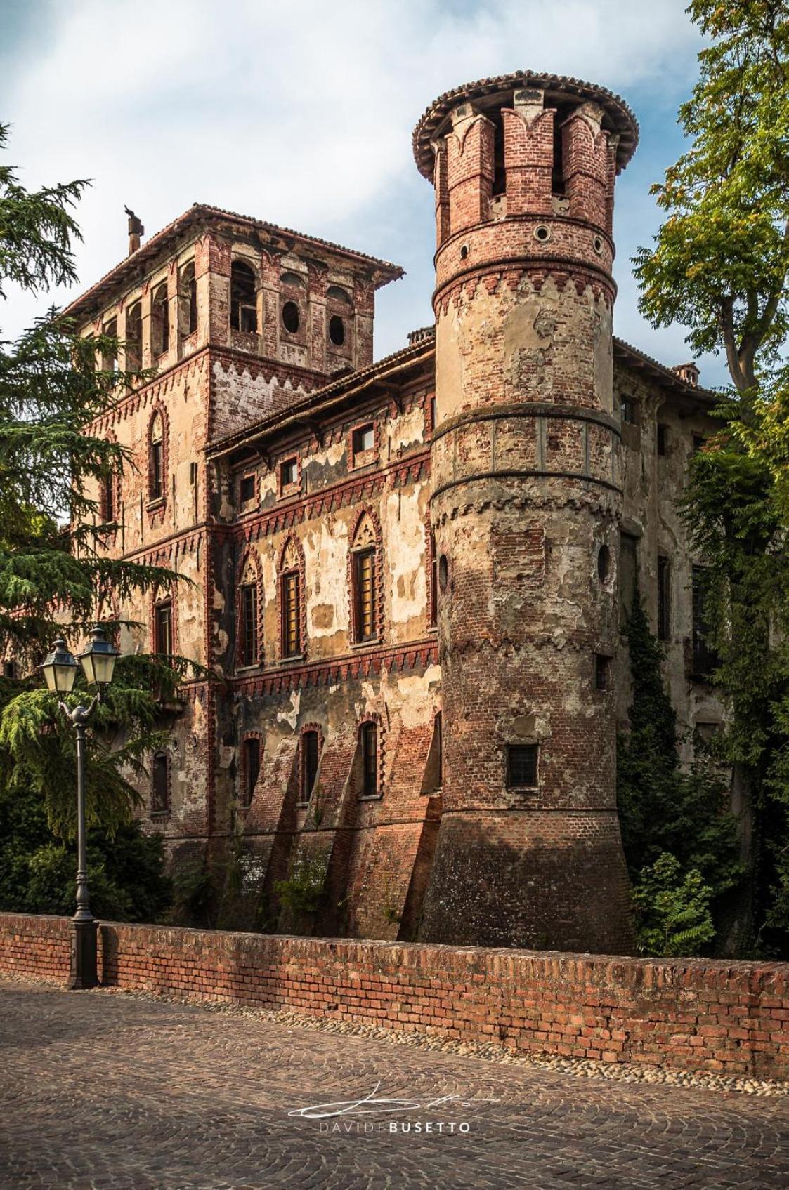 Castello Di Piovera Exteriör bild