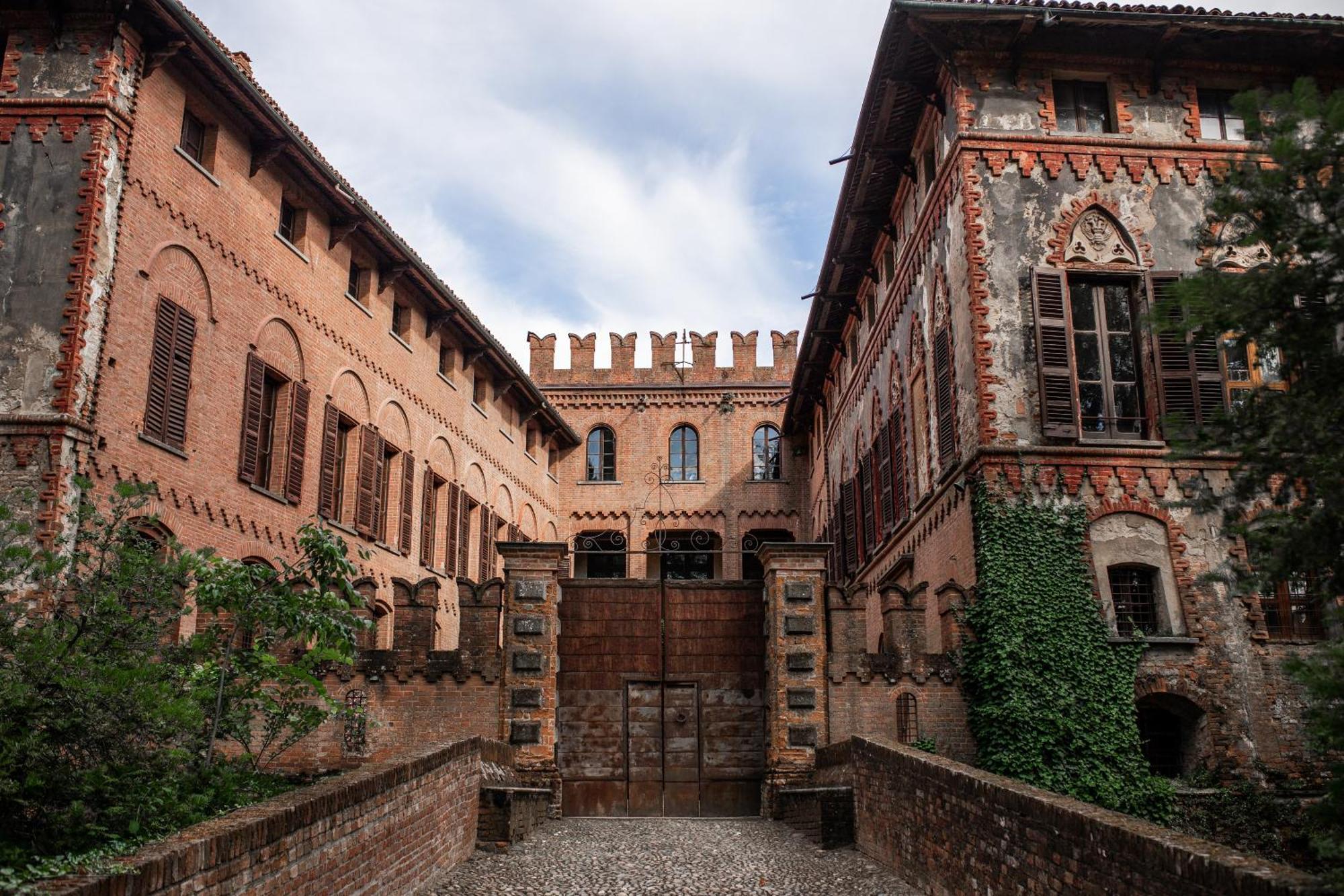 Castello Di Piovera Exteriör bild